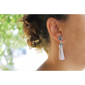 Pendientes de flecos rojo. P007.