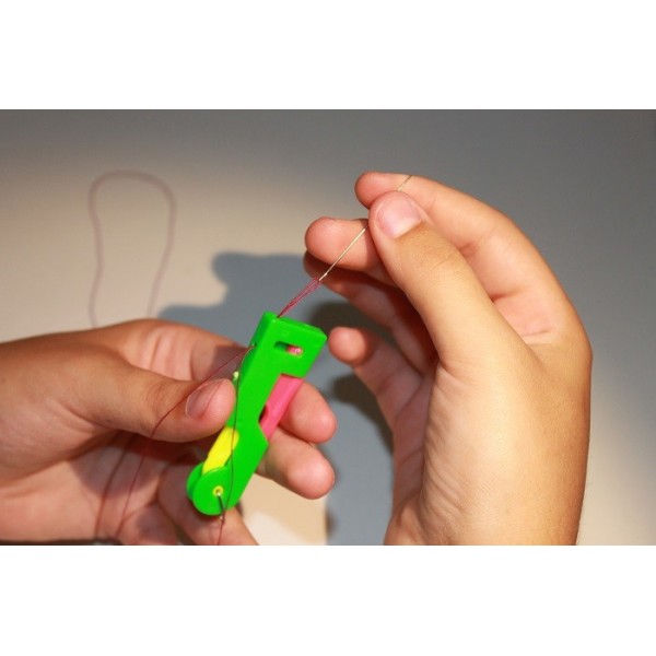 Enhebrador automático